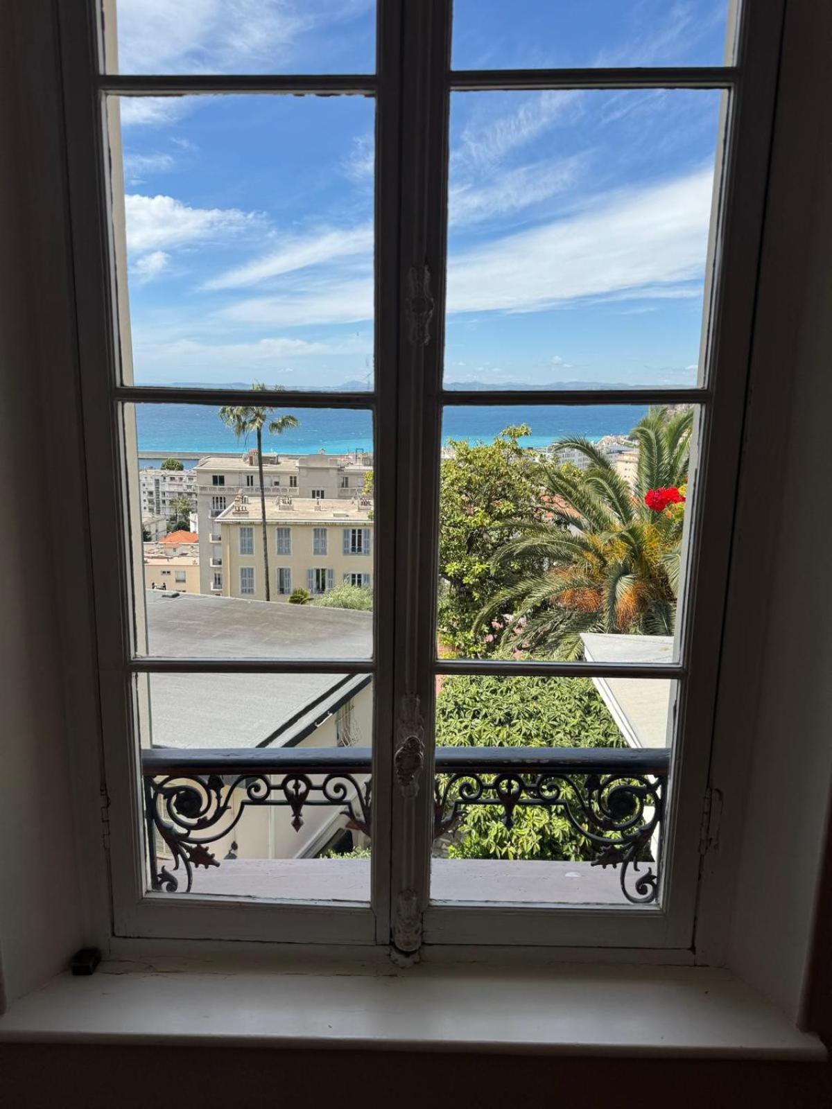 Apartment Palmeraie - Magnifique D'epoque Avec Vue 4 Personnes Avec Terrasse Le Port *