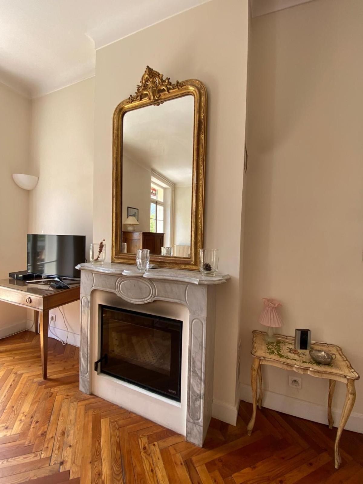 Palmeraie - Magnifique D'epoque Avec Vue 4 Personnes Avec Terrasse Le Port Apartment